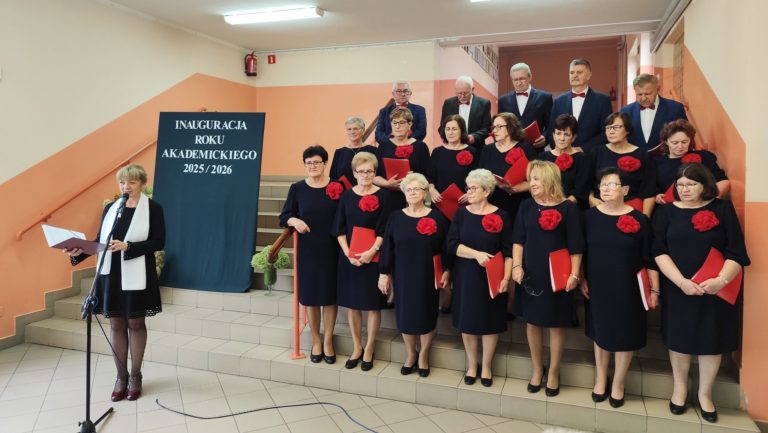 Inauguracja roku akademickiego UTW w Rzgowie pełna wykładów i muzyki