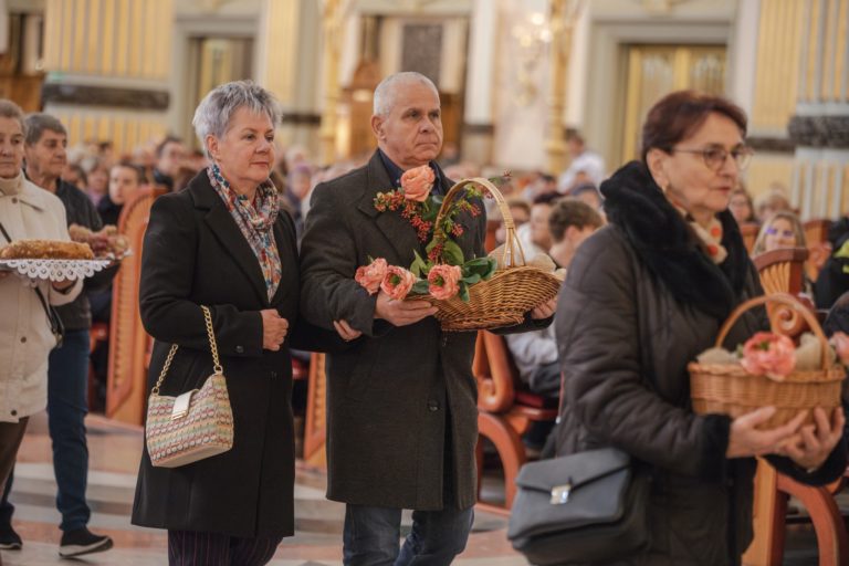 Wdzięczność i modlitwa – Jubileuszowy Rodzinny Dzień Seniora w Licheniu