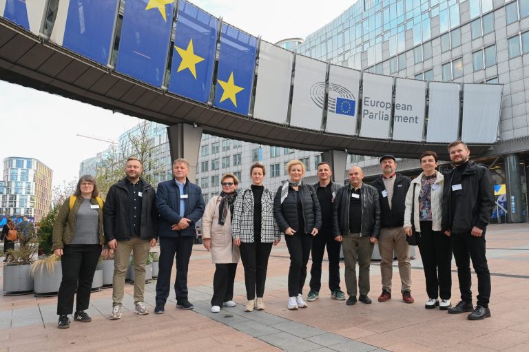 Delegacja Gminy Wierzbinek z wizytą w Brukseli – współpraca z Bretanią nabiera tempa