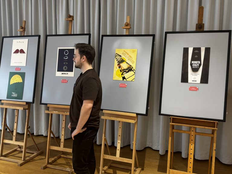 Nowoczesność i minimalizm na wystawie POST® w konińskim Oskardzie