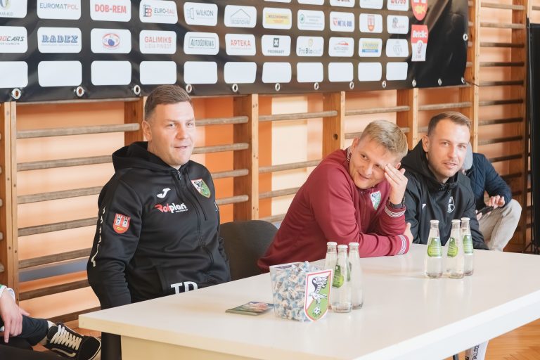 Przedszkolaki odwiedziły Klub Sportowy Sokół Kleczew