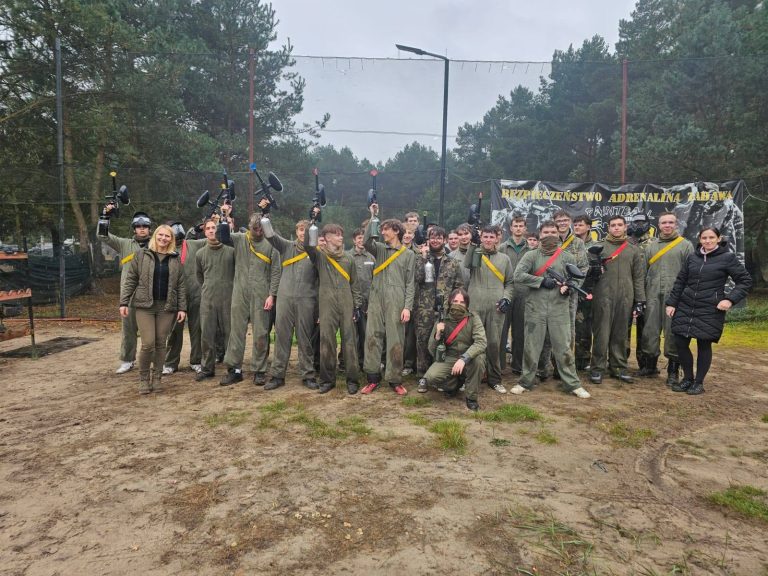 Paintballowa integracja klasy 4Ti z Zespołu Szkół im. Mikołaja Kopernika w Koninie