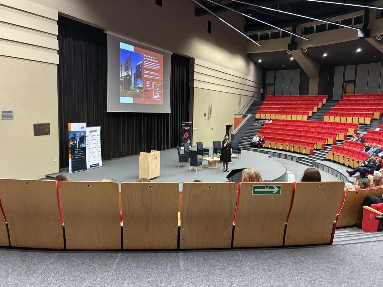 Uczniowie Zespołu Szkół Technicznych w Koninie na konferencji o przyszłości regionu