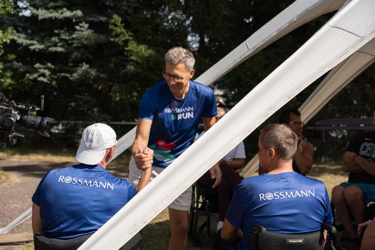 Rekordowy Rossmann Run z aplikacją! Ponad 2,8 mln zł dla Polskiego Komitetu Paralimpijskiego