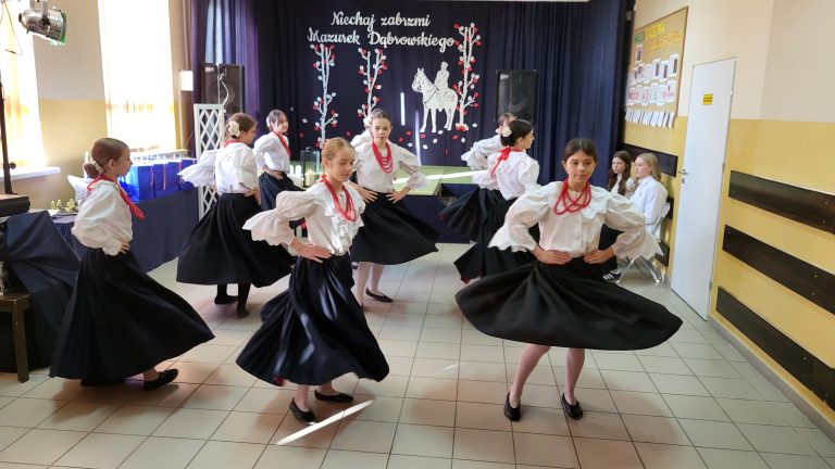 Gminny Przegląd Pieśni Patriotycznych – muzyczne rozpoczęcie obchodów Niepodległości Lisiec Wielki