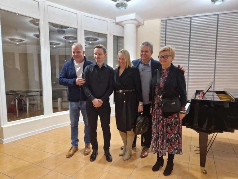 Michał Koszykowski zagrał w ratuszu