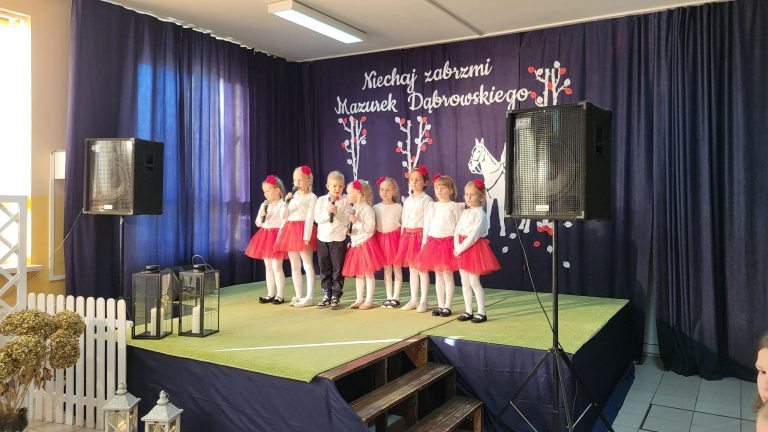 W Liścu Wielkim rozpoczęto świętowanie Narodowego Dnia Niepodległości