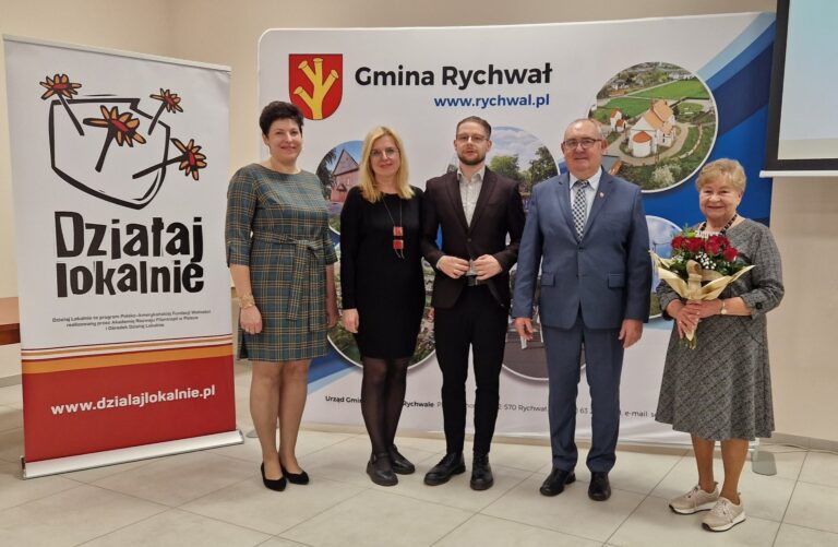 Spotkanie autorskie z Łukaszem Trochą w Rychwale – historia Siąszyc ożyła na nowo