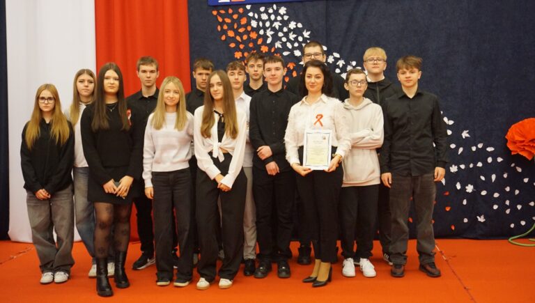 Uroczyste obchody Narodowego Święta Niepodległości w ZSOiT w Sompolnie