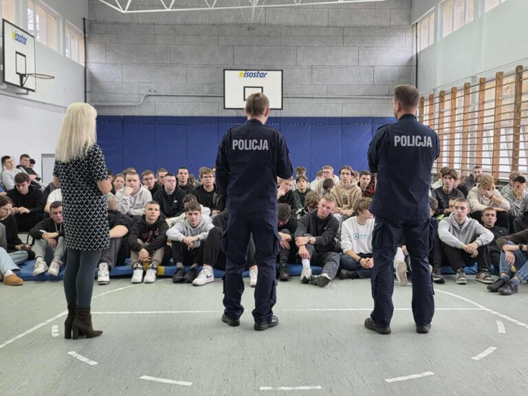 Profilaktyka cyberprzemocy w ZSG-E w Koninie