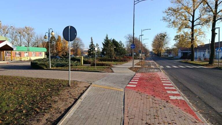 Nowa droga dla rowerów i pieszych w Koninie. Ulica Popiełuszki zyskała bezpieczne połączenie