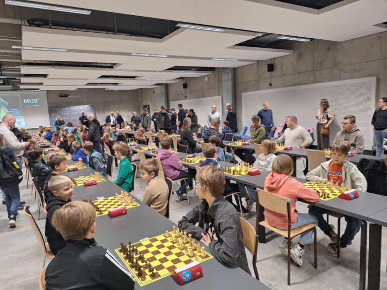 Mistrzostwa Wielkopolski Juniorów w szachach szybkich – udany start zawodników Hetmana Konin