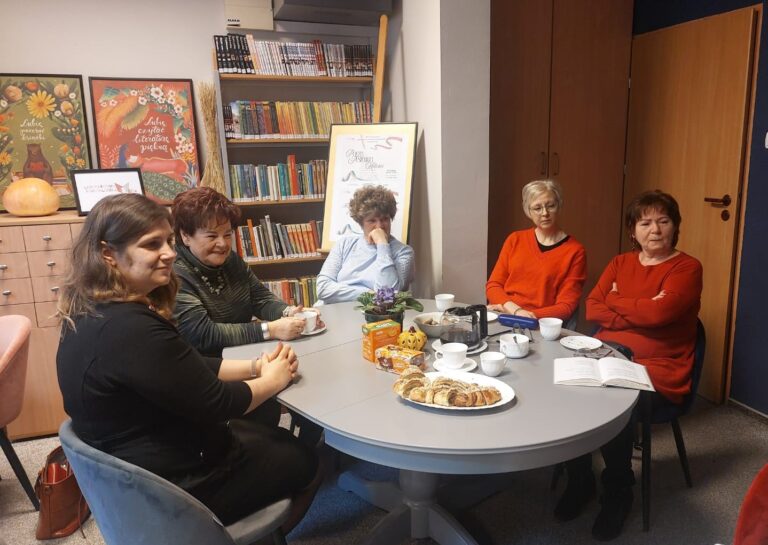 Poezja jesiennej miłości w Gosławicach – spotkanie pełne dialogu i wrażliwości