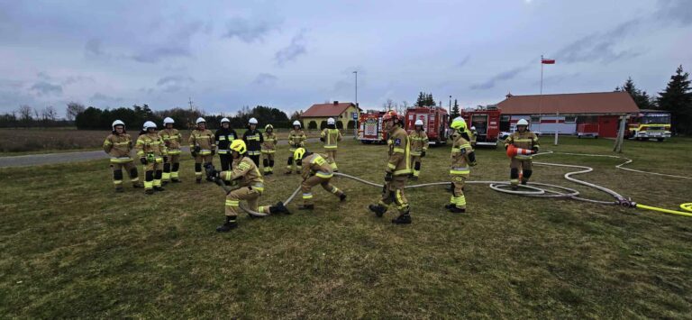 Gminne manewry strażaków w Kałku