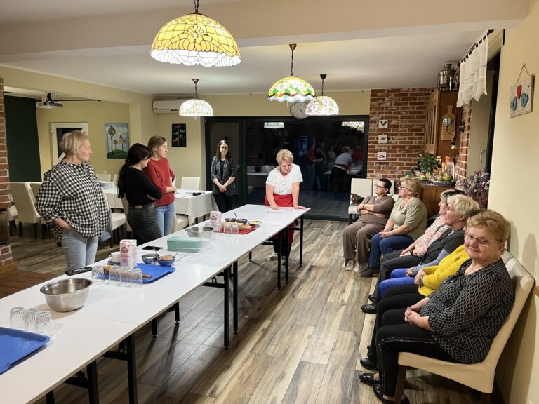 Pierogi wigilijne królują na warsztatach w Brzeźnie