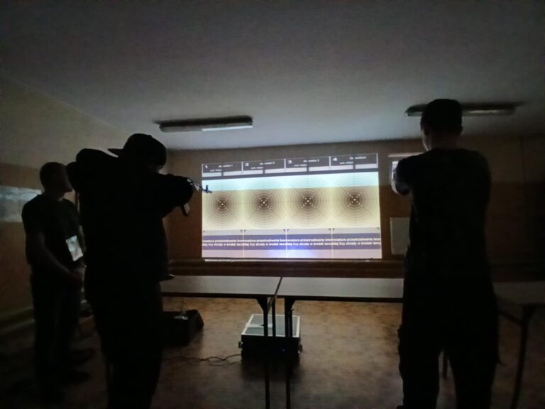 Szkolenie strzeleckie uczniów ZS CKU w Koninie