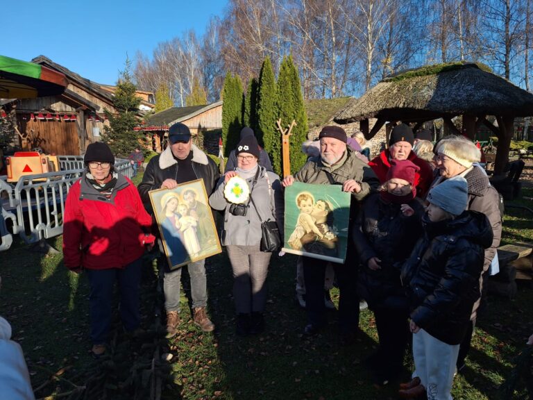 Wycieczka do Skansenu Bicz i Starego Miasta: historia, tradycja i zimowa atmosfera
