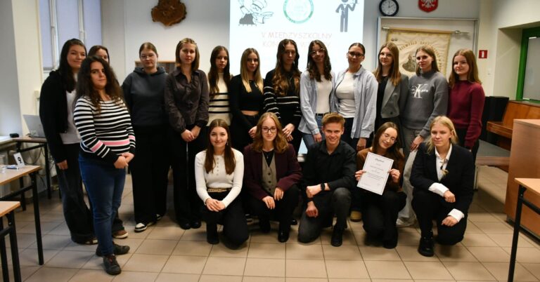 Sukces uczennic z ZSE-U w Żychlinie