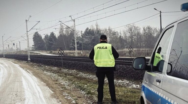 Policjanci kontrolują infrastrukturę kolejową w ramach operacji „Tor”