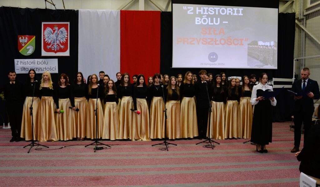 Uroczyste ślubowanie Oddziału Przygotowania Wojskowego w ZSOT Kleczew