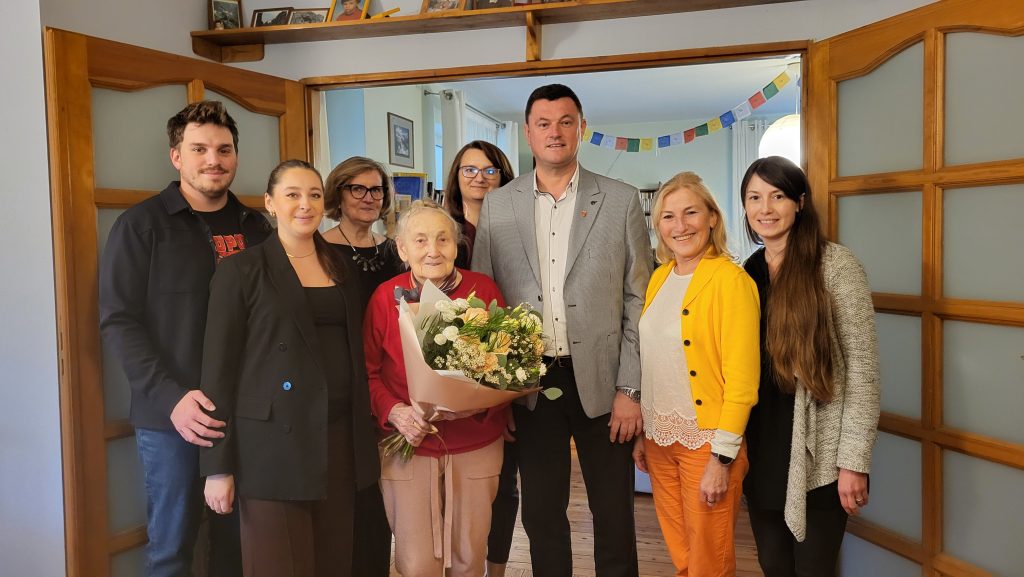 Pani Perakseda podczas jubileuszu 102 lat