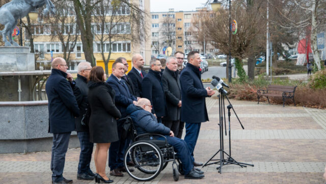 Konferencja Prasowa PSL – pod fontanną 12.12.2025_14
