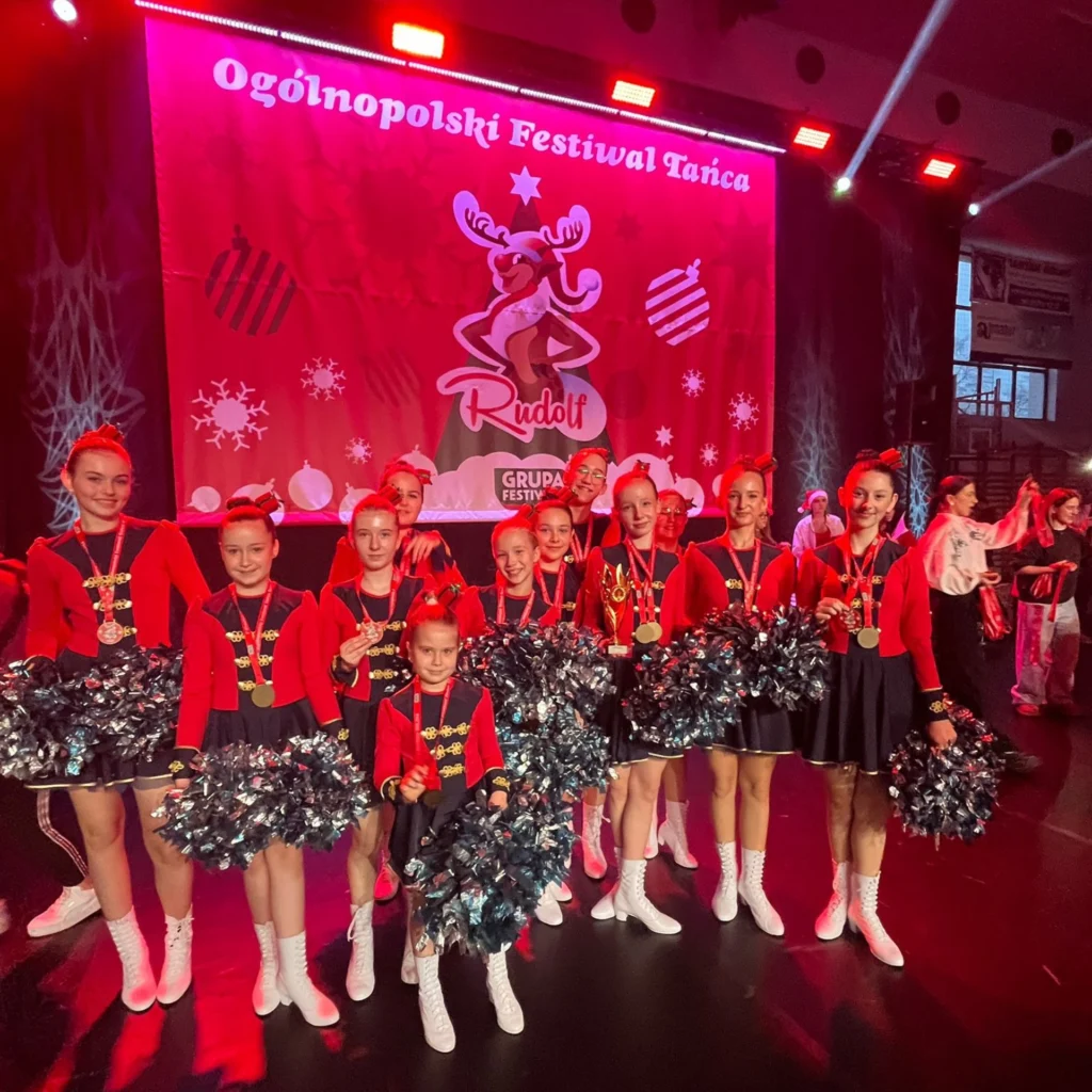 Mażoretki Szafir Golina