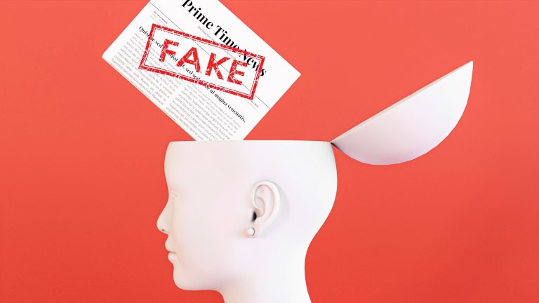 Deepfake zagrożenie internetu. Europejczycy coraz bardziej zaniepokojeni dezinformacją