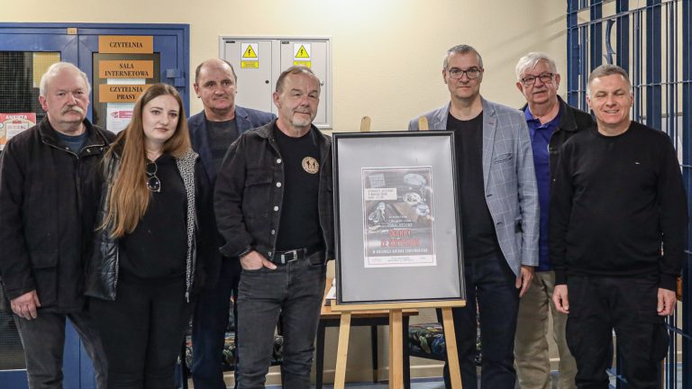 Skarby ze strychów w Koninie. Wystawa Artura Lodzińskiego w MBP