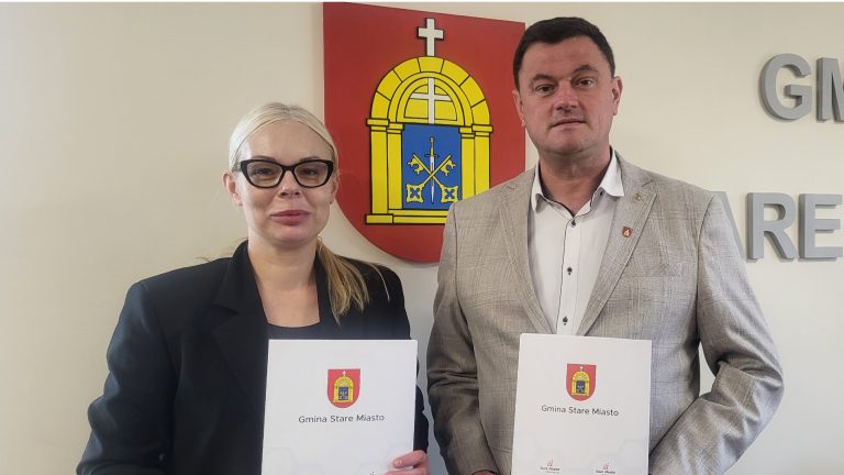 Nowa infrastruktura wodno-kanalizacyjna w gminie Stare Miasto. Podpisano umowy na realizację inwestycji