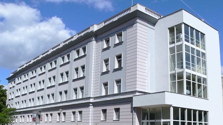 XXII sesja Rady Powiatu Konińskiego. Radni debatowali o bezpieczeństwie i inwestycjach