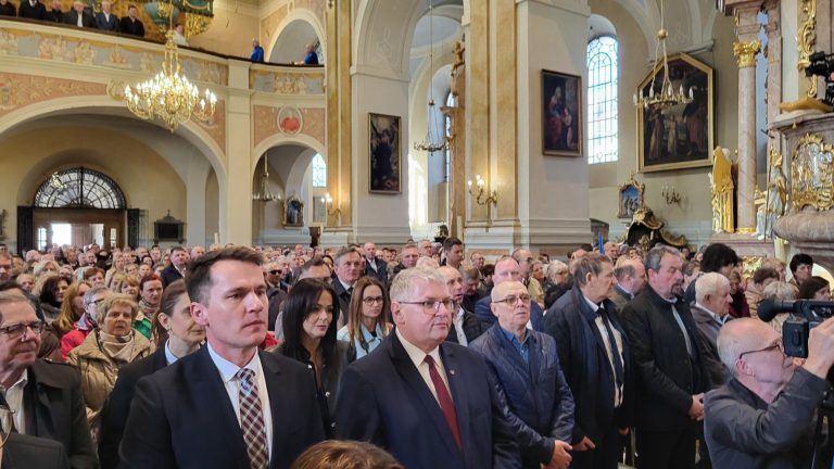 Blisko tysiąc sołtysów pielgrzymowało do Kalisza. Jubileuszowe X spotkanie liderów wielkopolskich wsi