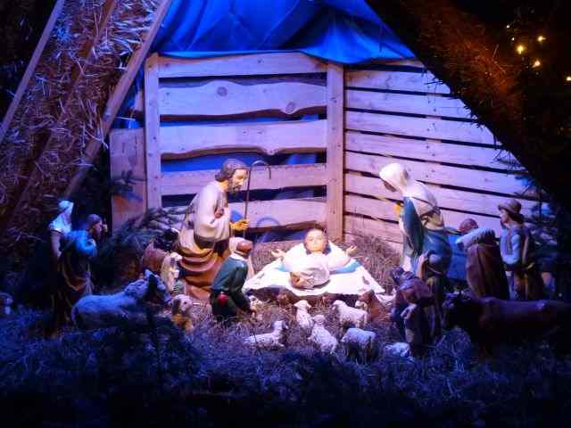 Jakie są świąteczne szopki w Koninie?