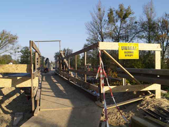 Przeciąga się remont przeprawy w Laskówcu.