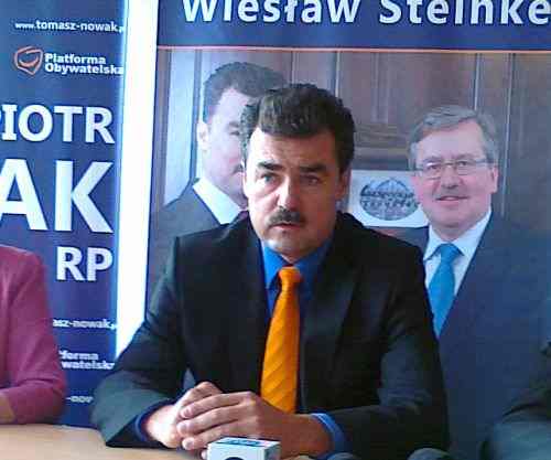 Steinke zmienia plakaty wyborcze