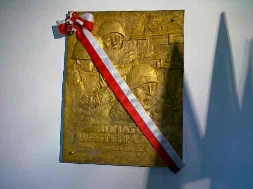 Bohaterom Westerplatte społeczność szkolna