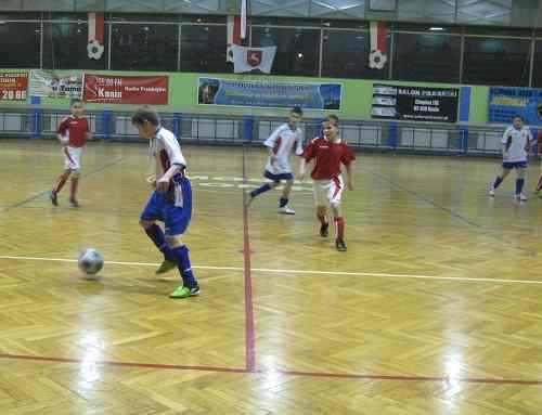 Zawisza wygrywa po raz drugi