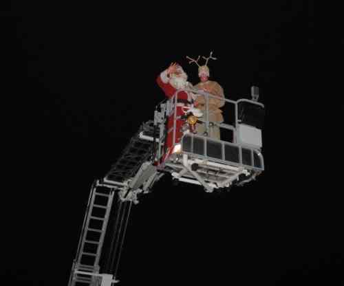 Mikołaj na podnośniku