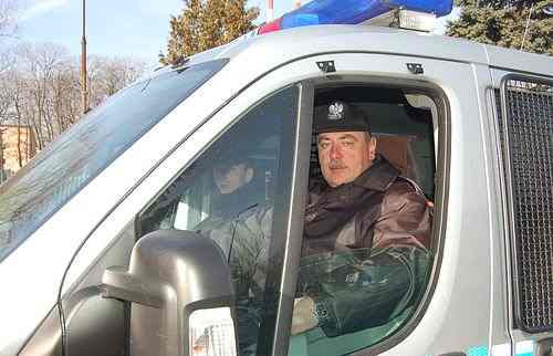 Kazimierz Biskupi: Policjanci ratowali życie