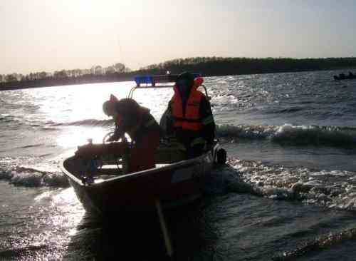 Giewartów: poszukiwania nurka