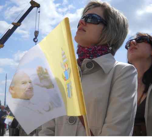 Licheń: tysiące wiernych obejrzało beatyfikację