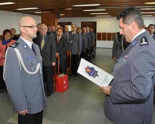 Zmiana warty w policji