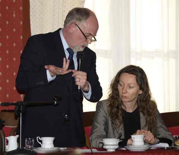 Wirtualny polder, realne pieniądze