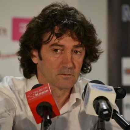 Bakero zwolniony z Lecha