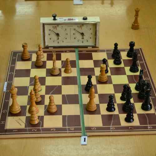 Piotrek w czołówce po czterech rundach