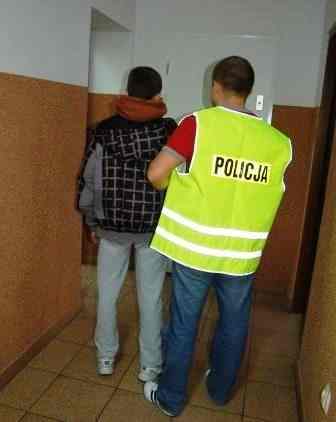 Chciał poucinać palce sekatorem