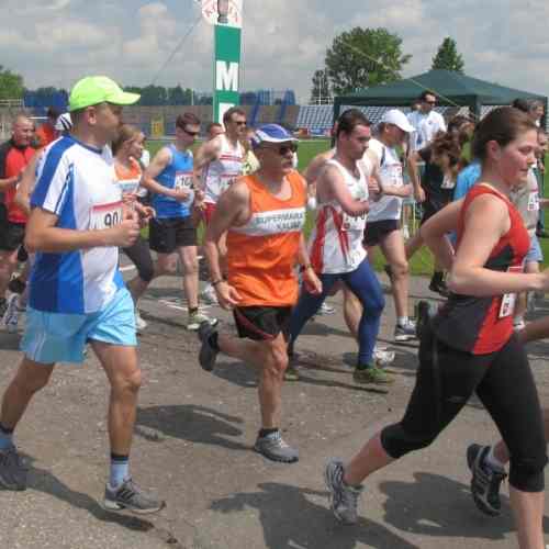 Biegi, piłka nożna i ręczna