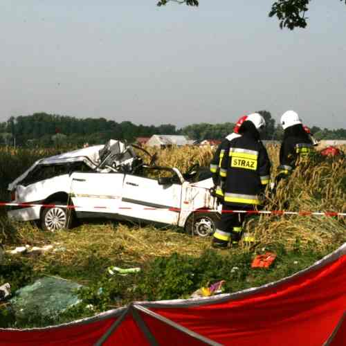 Trzy ofiary śmiertelne wypadku w Kowalach Pańskich
