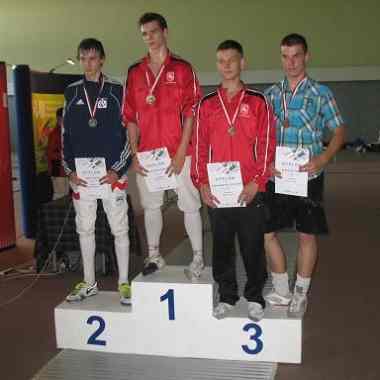 Dwa złota, trzy srebra i trzy brązy konińskich szermierzy