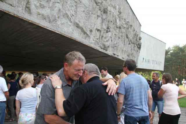 Przepraszali za przodków